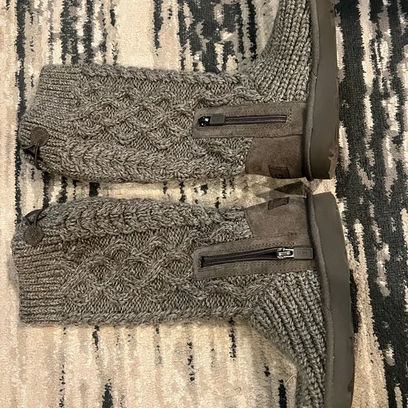 UGG Charcoal Knit Boots - Picture 7 of 10